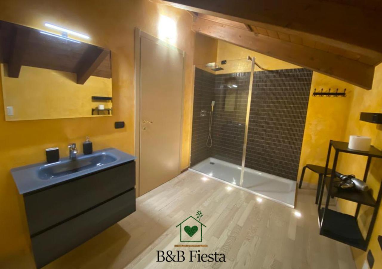 Villa Fiesta Oggiono Exteriér fotografie