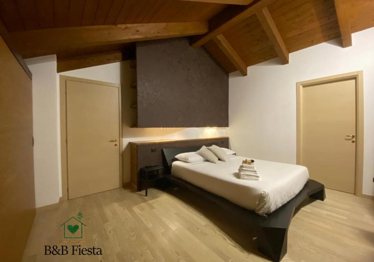 Villa Fiesta Oggiono Exteriér fotografie